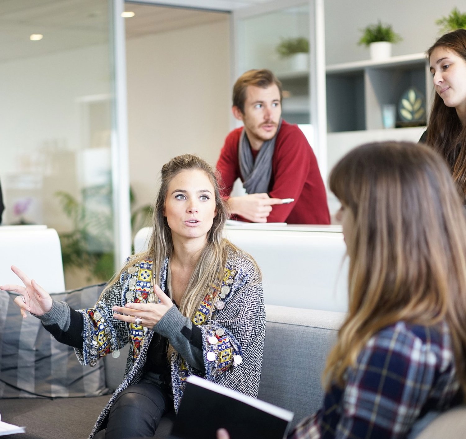 3_reasons_to_build_a_common_language_in_the_workplace_SquareBanner_MGM1